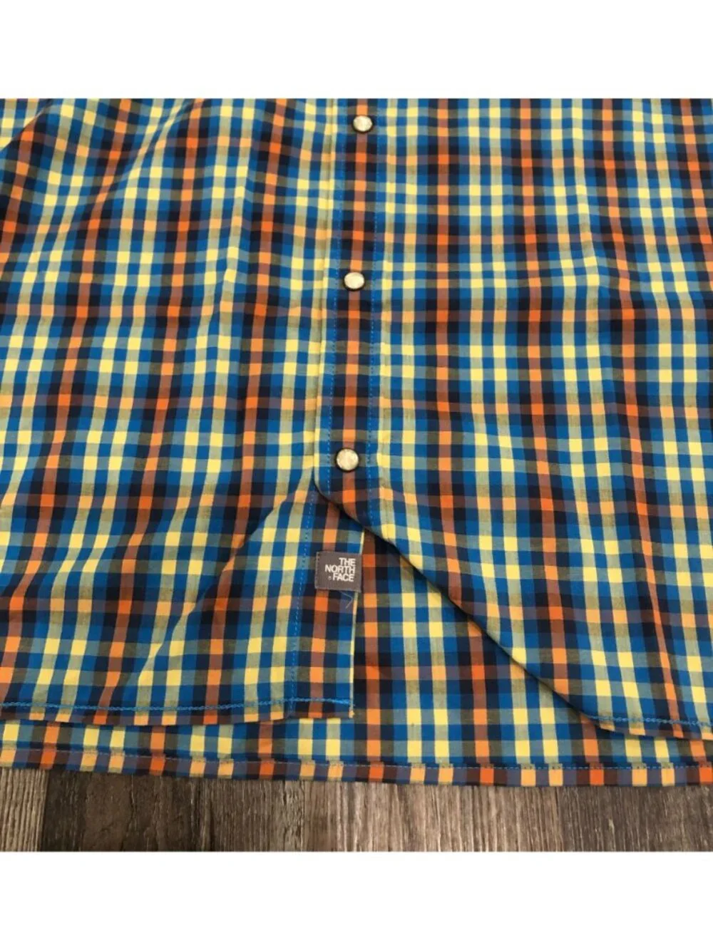 The North Face Mens Medium Blue Plaid Short Sleeve Pearl Snap Shirt